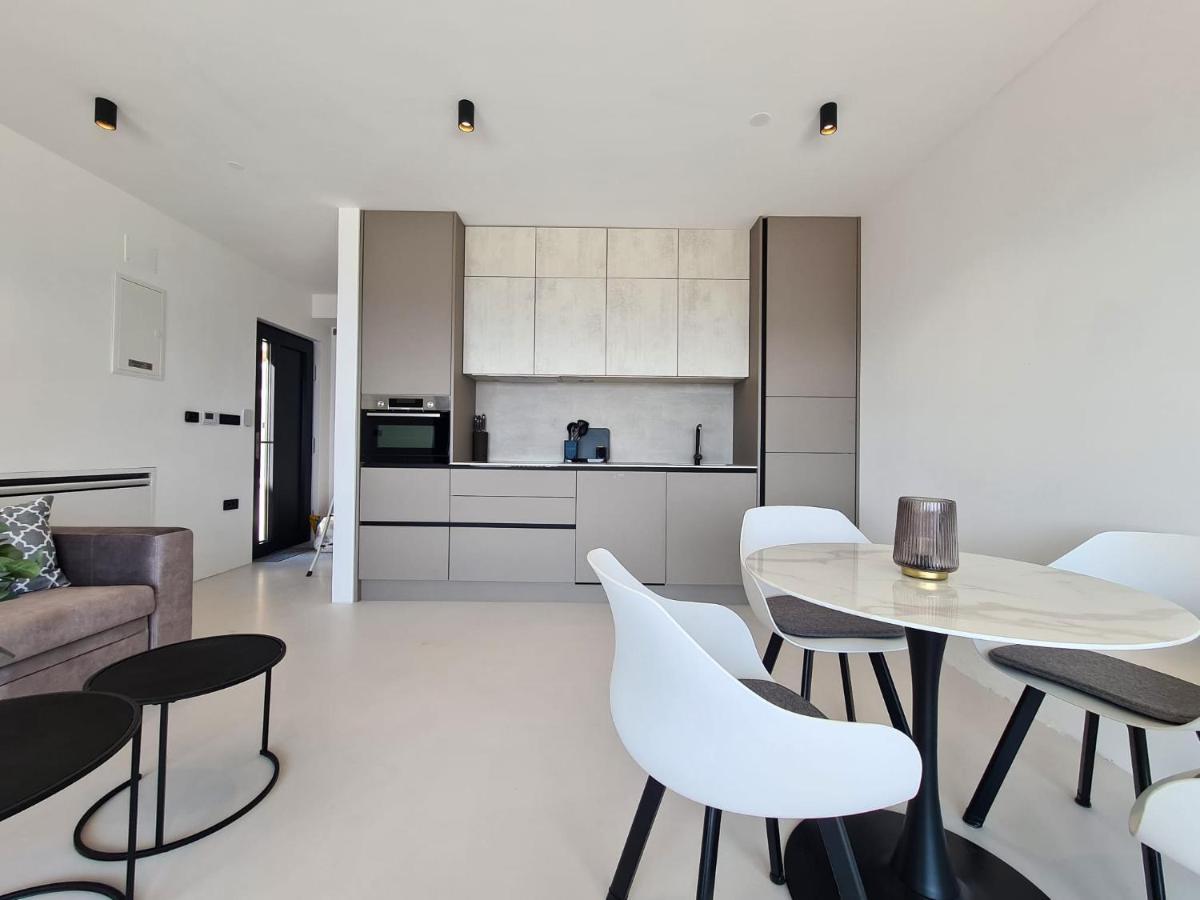 The Five Stars Croatia Apartment Novi Vinodolski Exterior photo